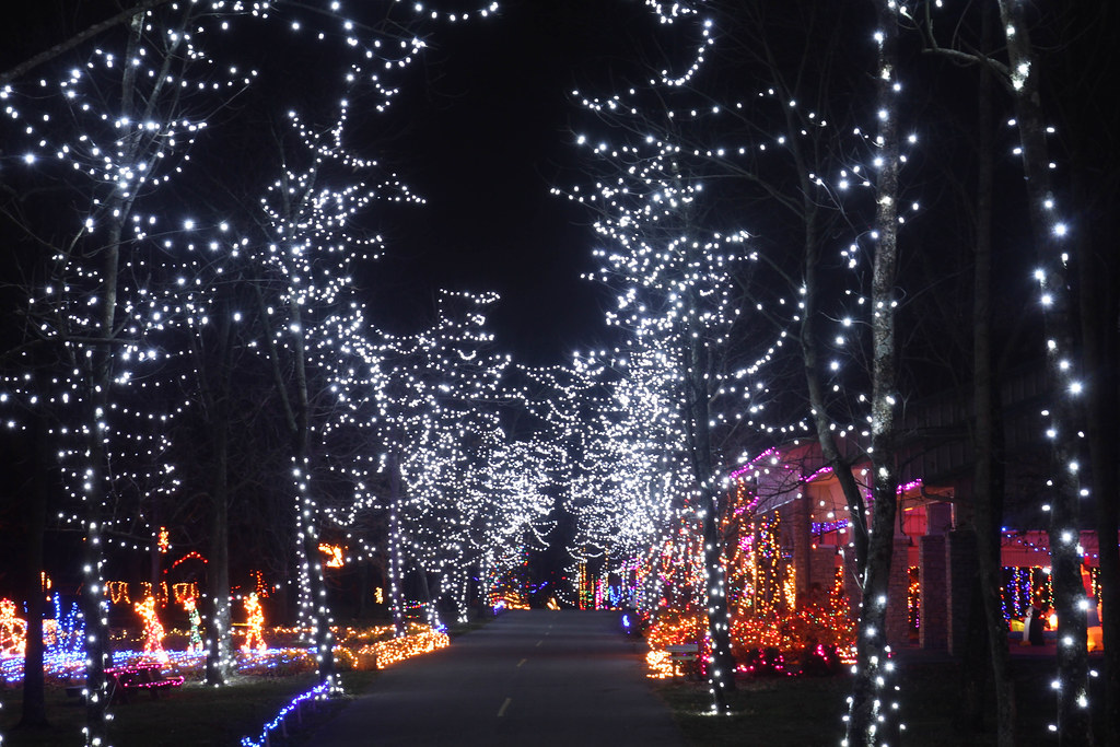 Pyramid Hill Christmas Lights Mark Dumont Flickr