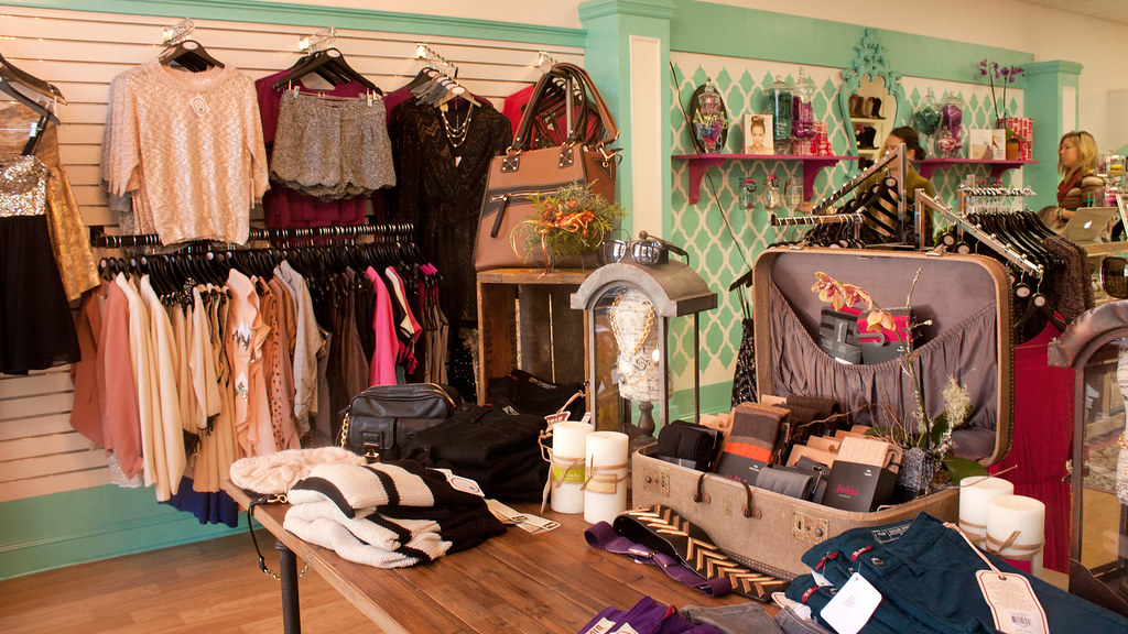 Traveling Chic Boutique Greenville, SC The Local Parrot Flickr