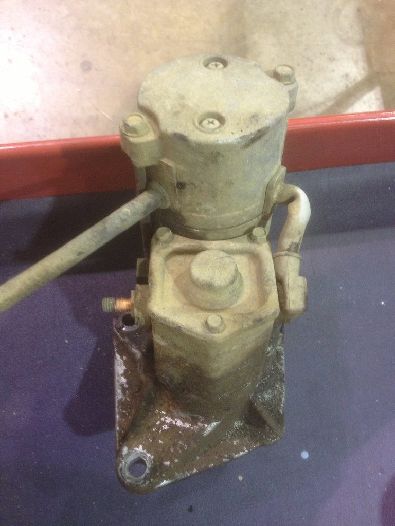 TD5 Starter repair Flickr