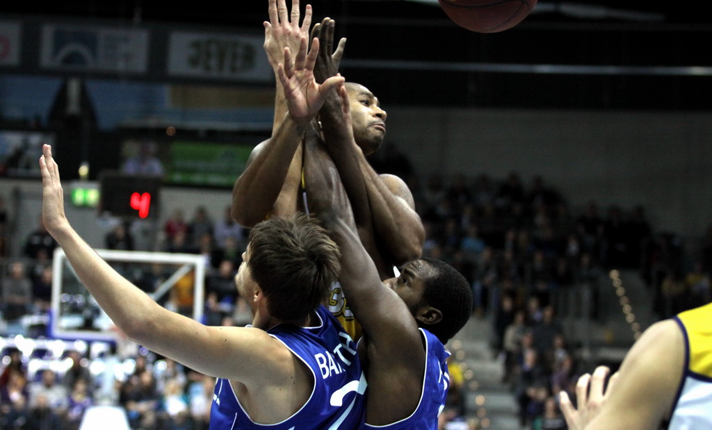 oldenburg EWE BASKETS vs FRANKFURT SKYLINERS foto by OlDig… Flickr