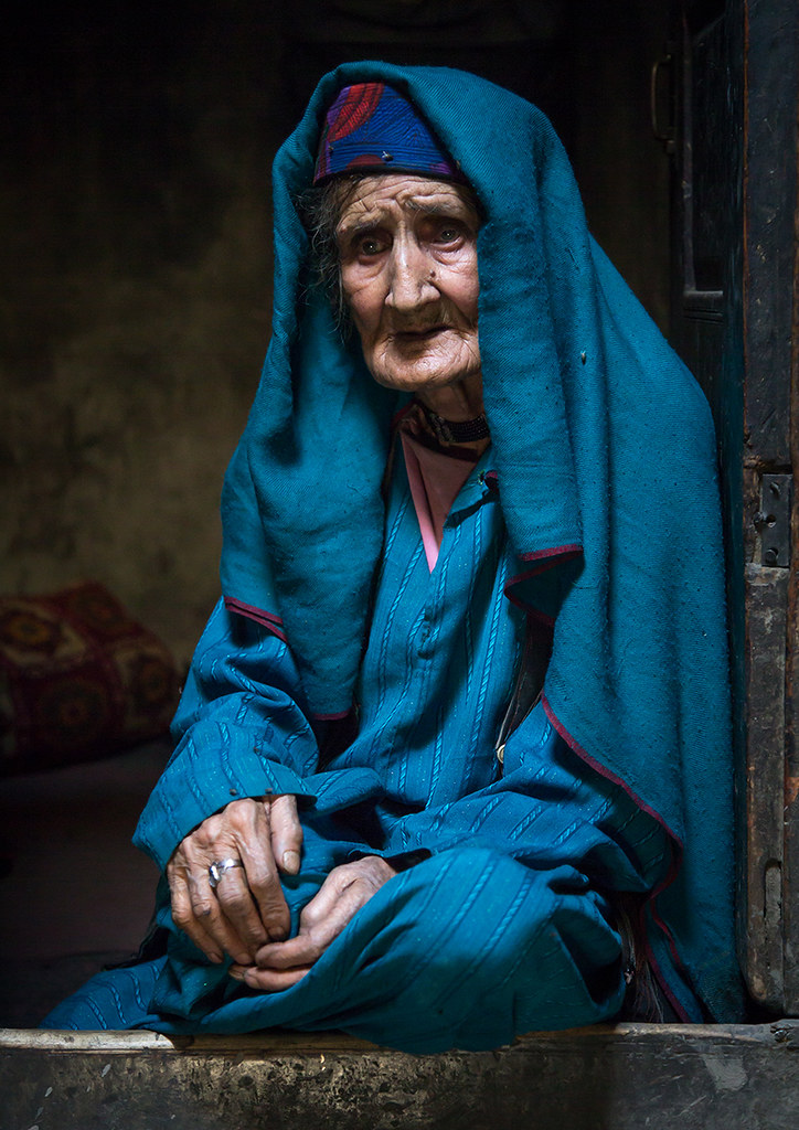 Portrait of an old afghan woman, Badakhshan province, Qazi… Flickr
