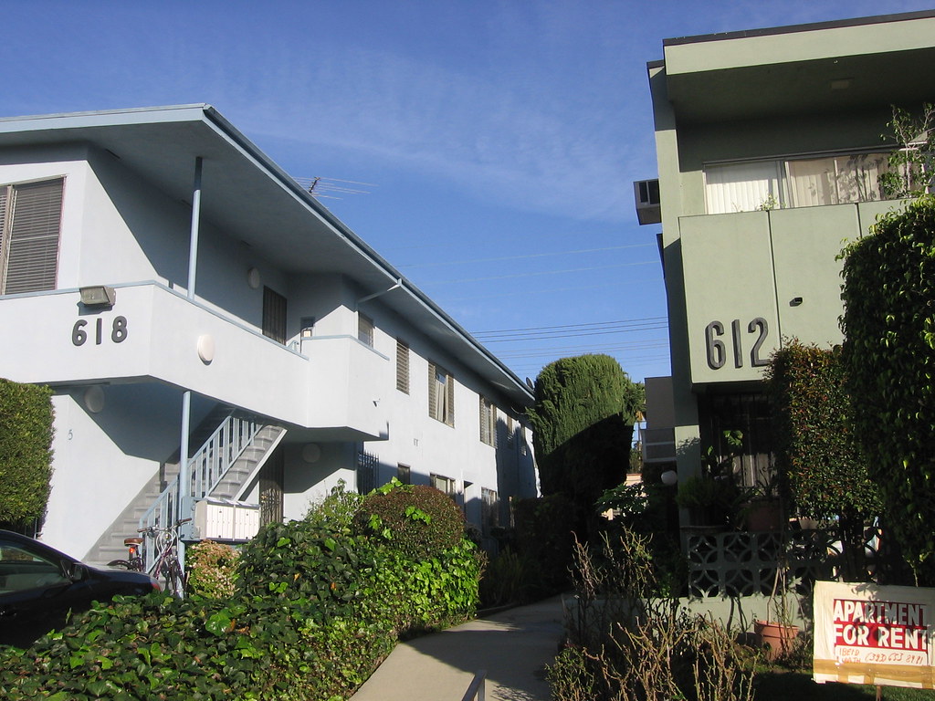 Hayworth Ave. Apts with Tuck Under Parking Apartment build… Flickr