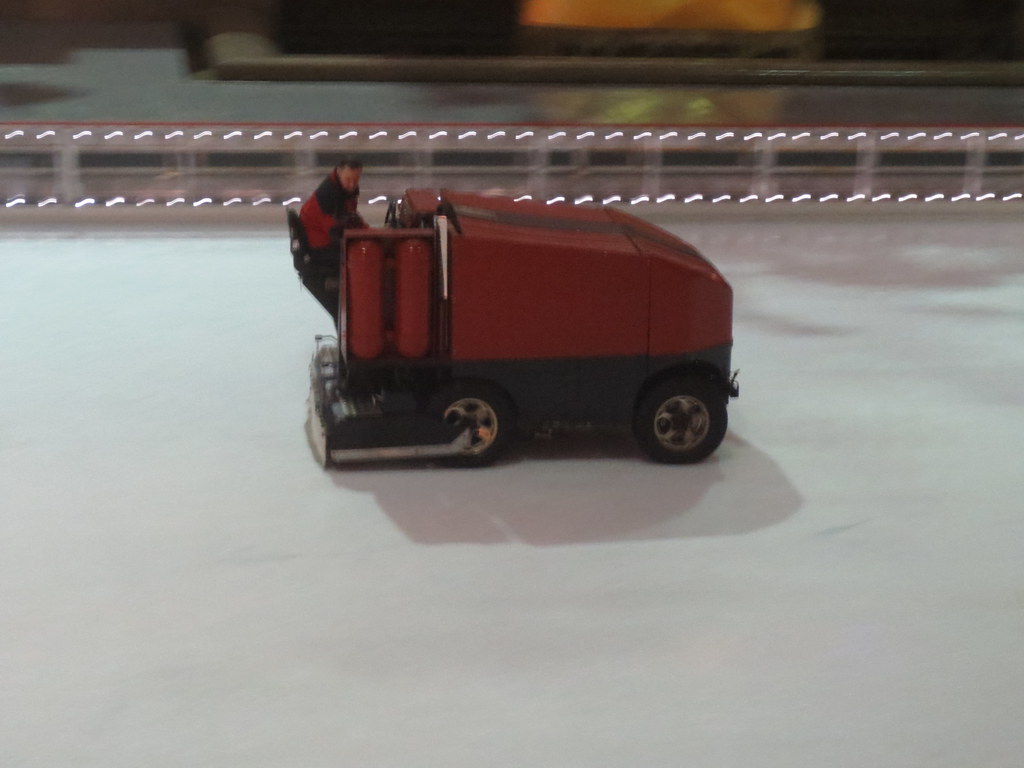 Rockefeller Center ice skating rink cleaner Happy Holidays… Flickr