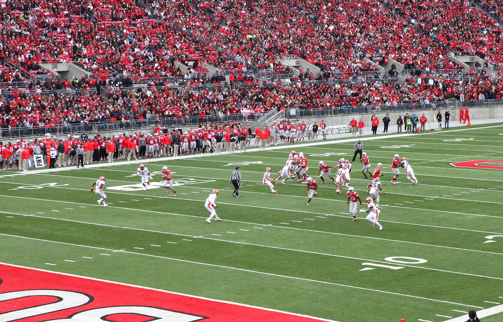 Plays The Illinois vs. Ohio State game in Ohio Stadium on … Flickr