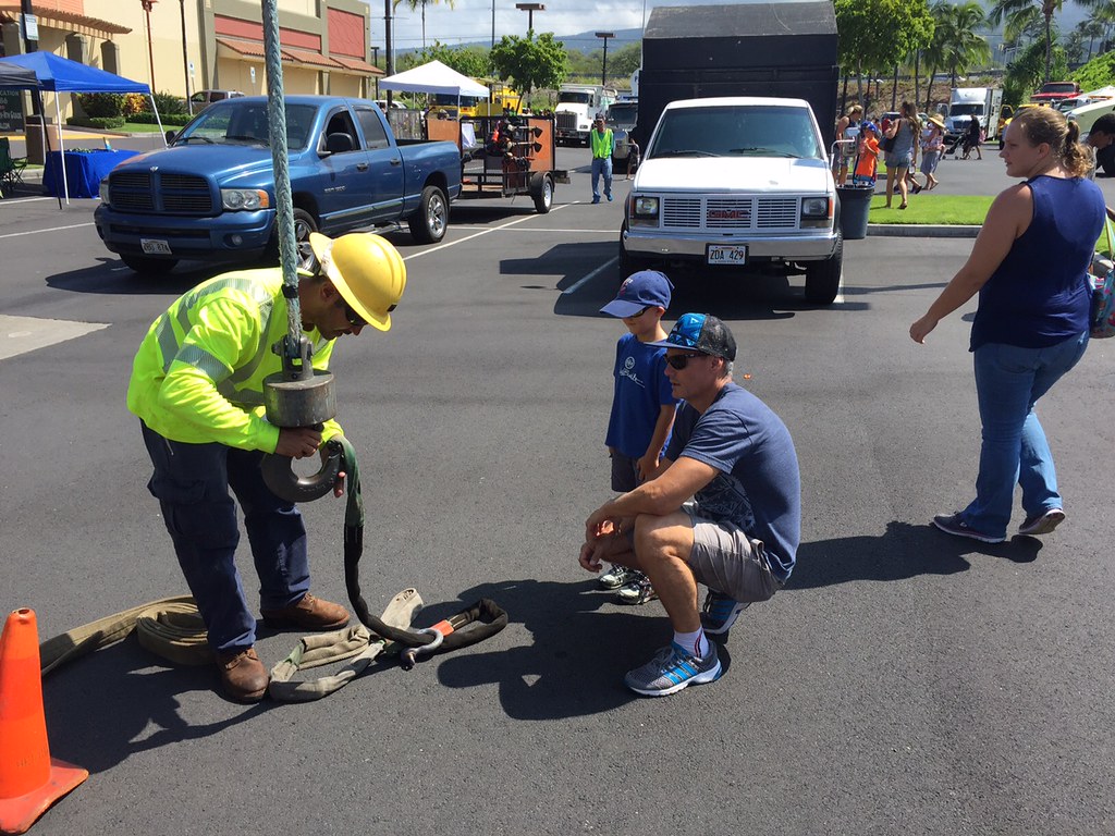 Hawaii Electric Light at Kuleana Education's "TouchaTruc… Flickr