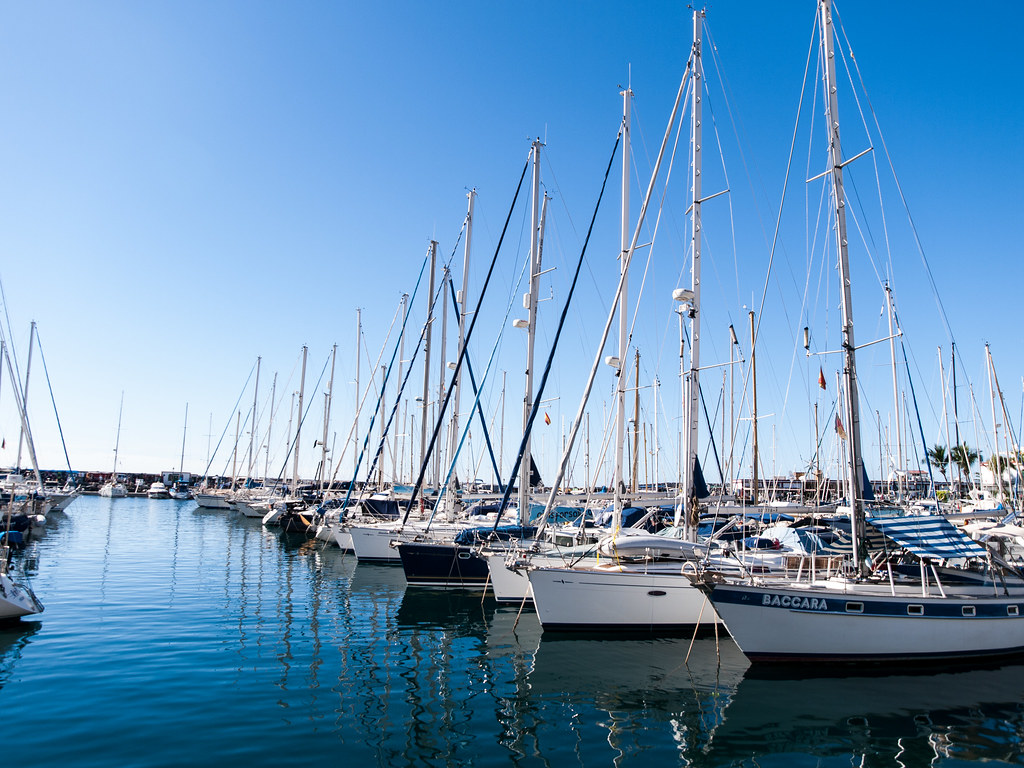 Harbour Sailing boats in the harbour at Mogán, Gran Canari… Flickr