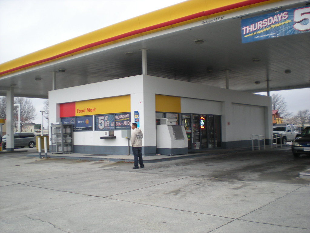 Shell/Food Mart Shell Food Mart (1,224 square feet) 2200 C… Flickr