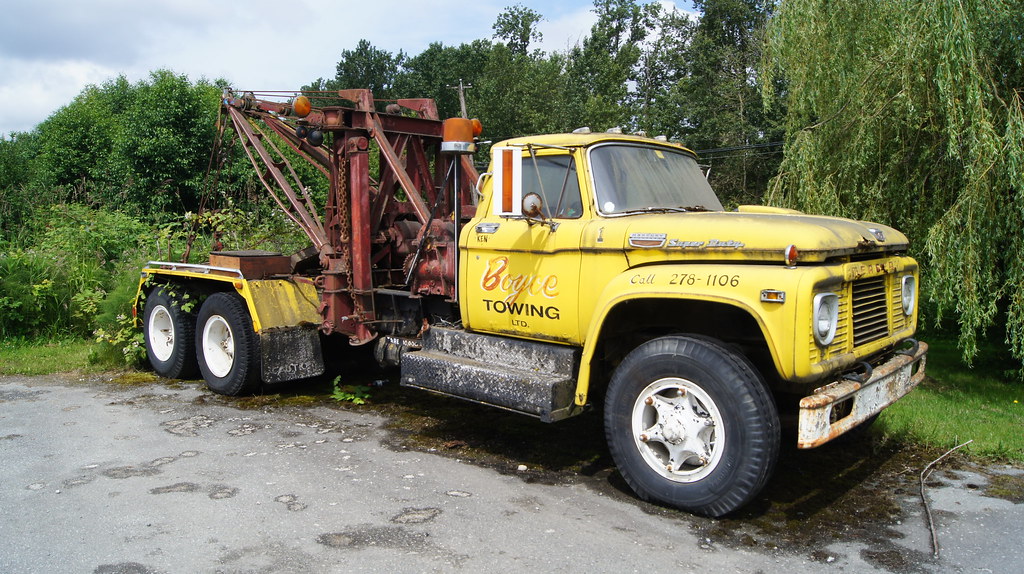 MERCURY tow truck Long retired from service it sits awaiti… Flickr