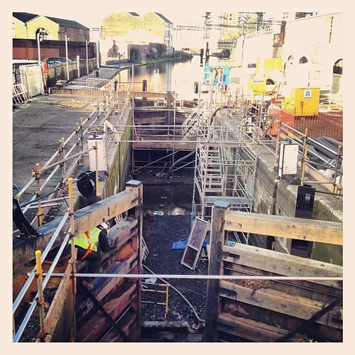 Lock repairs Leeds Liverpool Canal Tim Lumley Flickr