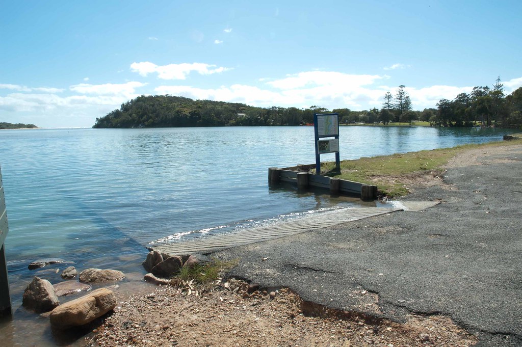 Red Rock Boat ramp looking East. Kate Shaw photo 1, 14/12/… Flickr