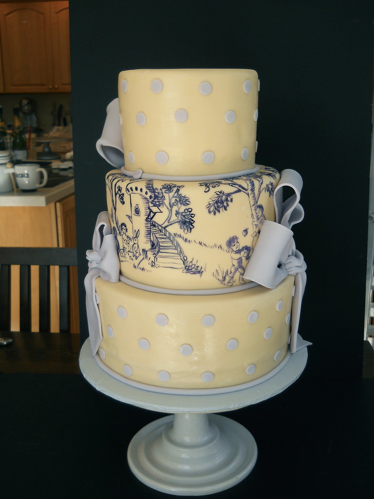 Custom Fondant Cakes One of a kind custom fondant cakes by… Flickr