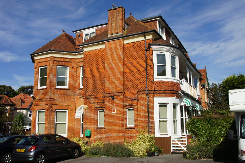 Bramcote Hall Hotel, 1 Glen Road, Bournemouth, Dorset a