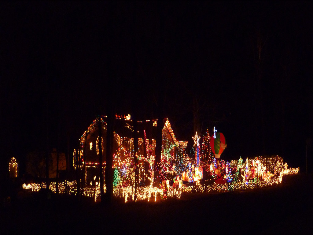 Christmas in Pelham An overthetop display of lights on R… Flickr