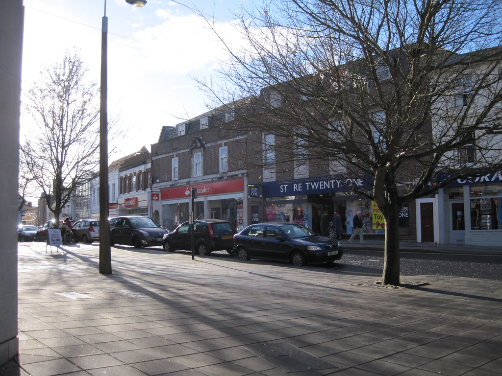 Bank Street in November IMG_6135 Bank Street in Braintree … Flickr