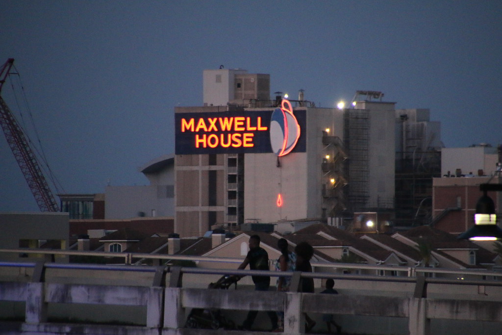 Maxwell House Coffee Sign at Night (Jacksonville, Florida … Flickr