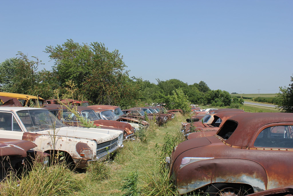 Higginsville, Missouri Old cars in Higginsville MO 2012. Flickr