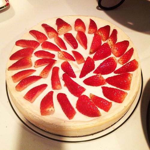 GF New York Cheesecake Fresh strawberries on top. Flickr