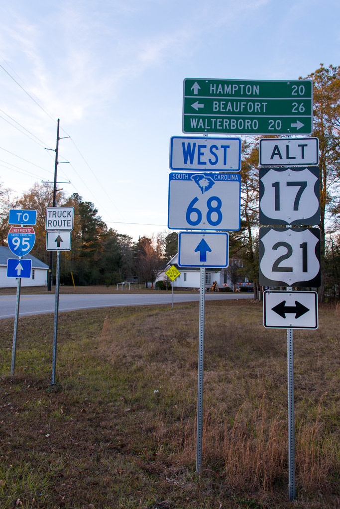 1212197414 Yemassee Start of SC 68 in Yemassee (no actual… Flickr