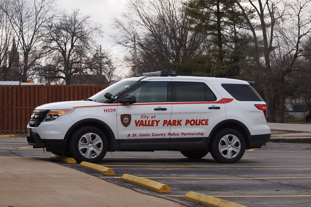Valley Park Explorer Police Car St. Louis County, MO_P1138126c a