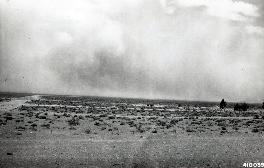 Utah Dust storm, March 1935 Dust storm, looking east from … Flickr