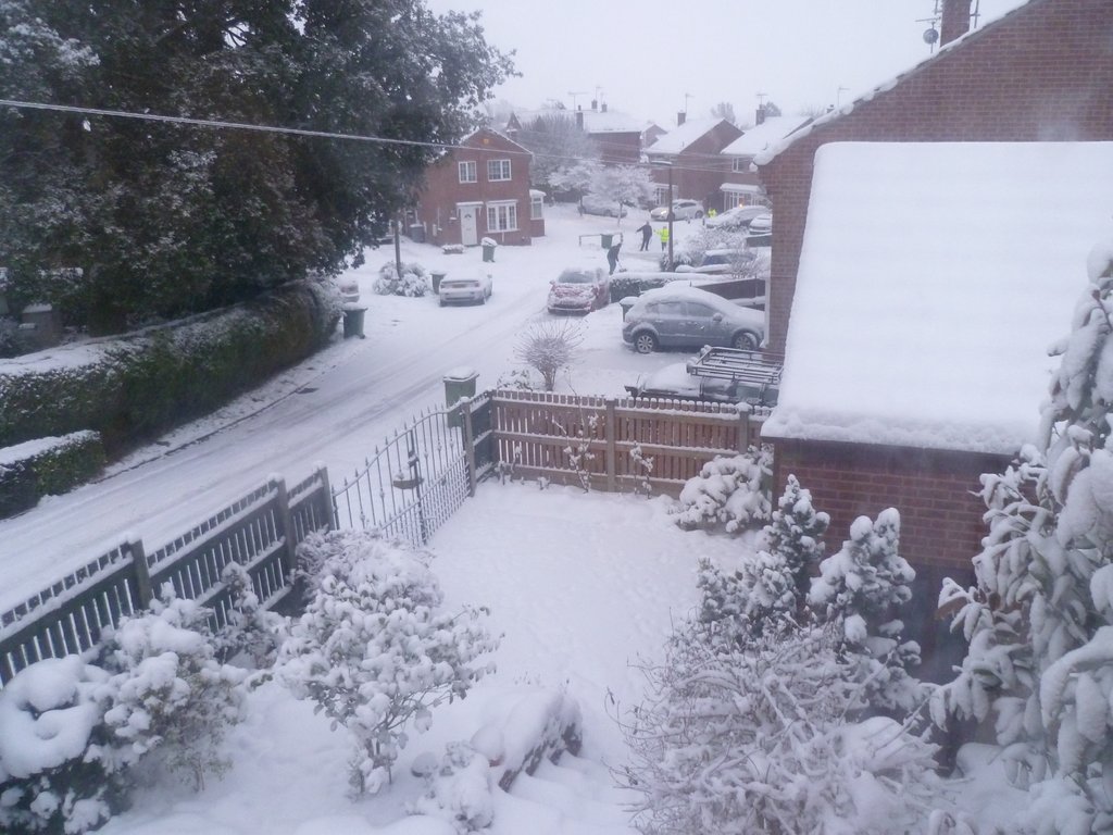 21st Jan 2013 SNOW in Derwent Close, Rainworth, Nottingham… Flickr