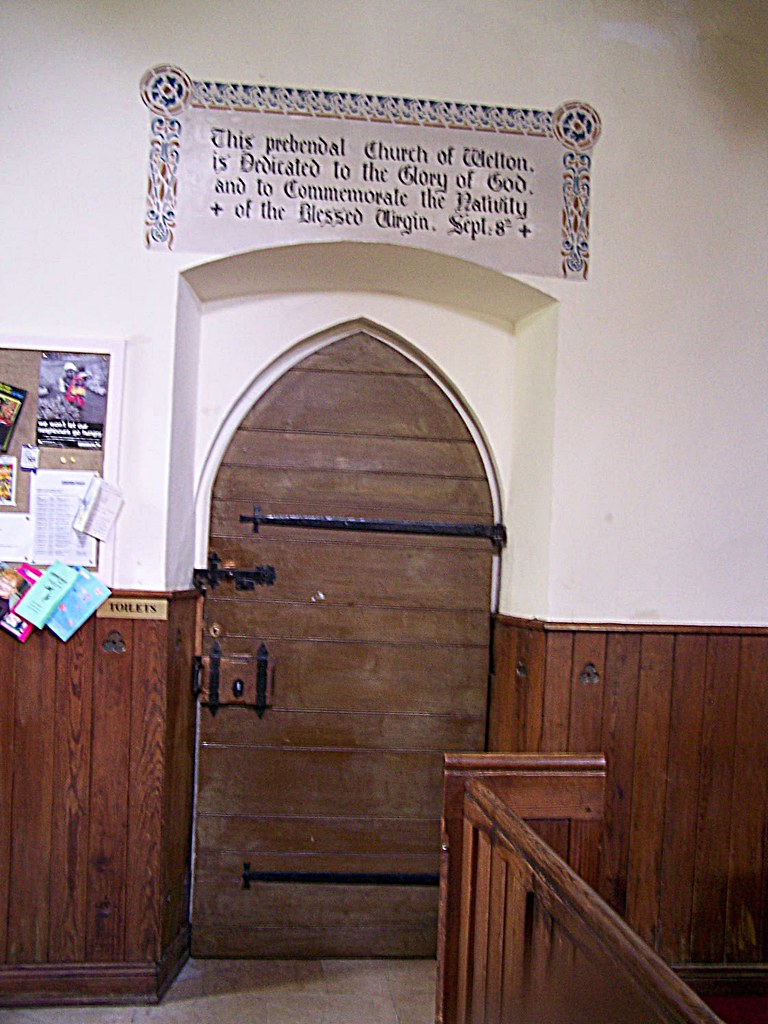 Lincolnshire, Welton by Lincoln North vestry door jmc4 Church