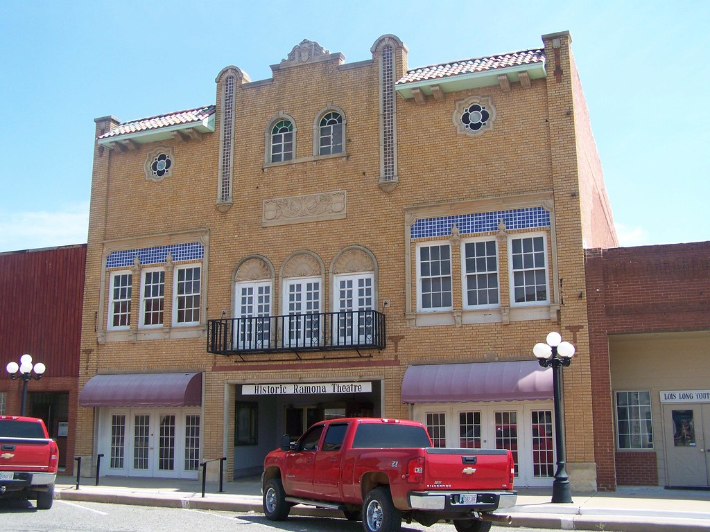 Ramona Theatre Frederick OK nrhp 84000377 Opened in 19… Flickr
