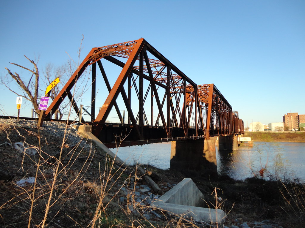 railroad bridge steeltruss railroad bridge over the Ouach… Flickr