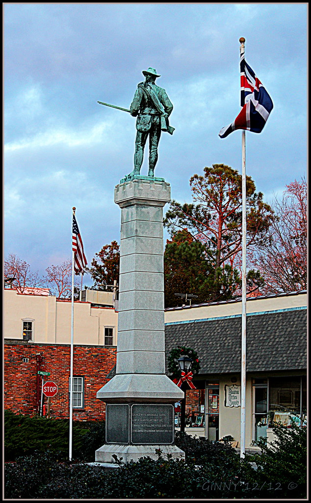 Confederate Statue Edenton, NC at the end of Broad St. Dec… G. P