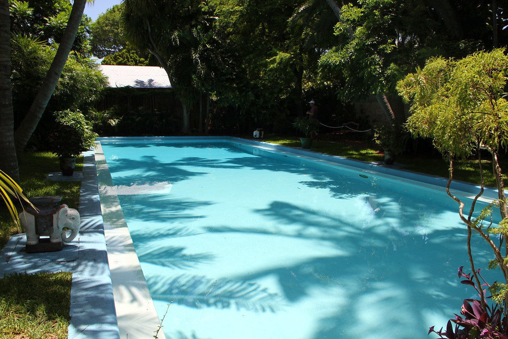 Hemingway House Pool Key West Stéphanie Carles Flickr