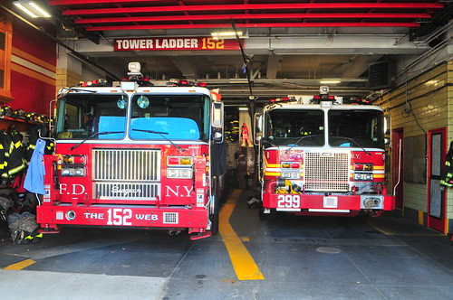FDNY Tower Ladder 152 · Engine 299 | 2012 Seagrave ST12011N … | Flickr