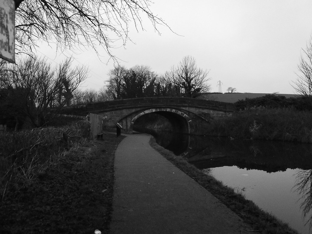 Lancaster Canal Bridge 108 Bridge 108, Halton Road, Lancas… Flickr