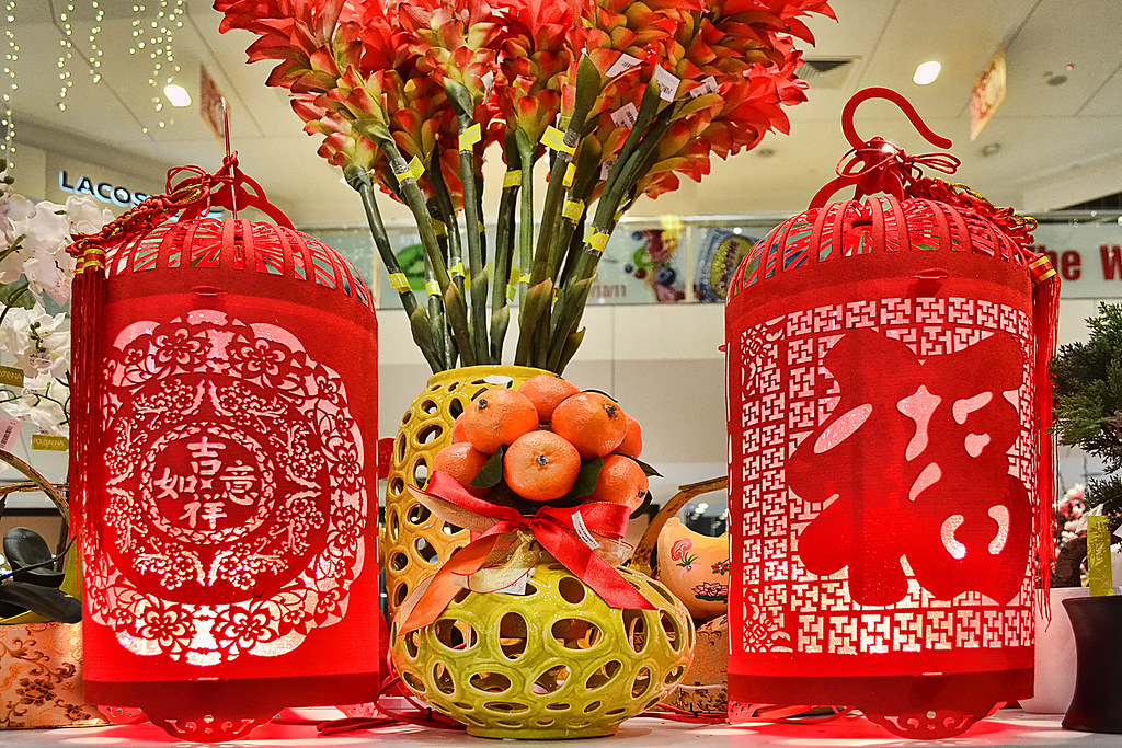 Centrepoint Sales of decorative goods at the atrium of Cen… Flickr