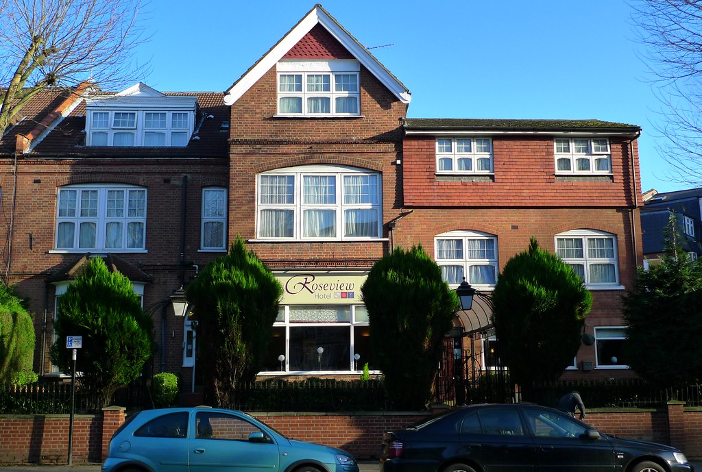 Roseview Hotel, Muswell Hill, N10 A hotel with a public ba… Flickr