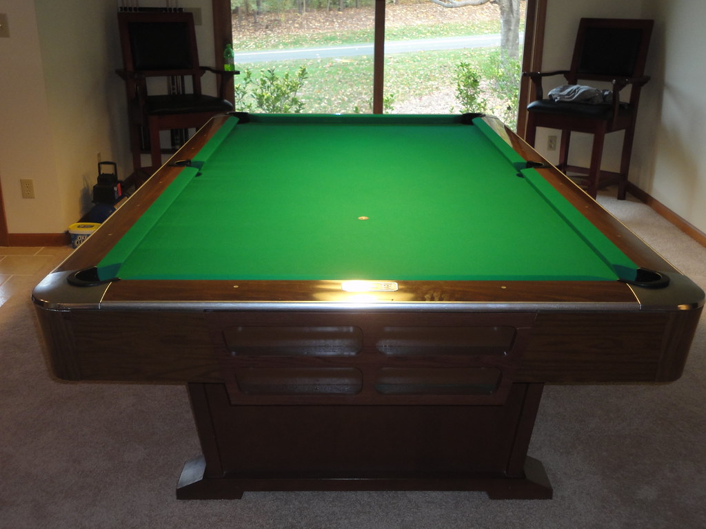 9ft Brunswick Pool table 9FT BRUNSWICK POOL TABLE FOR SALE… Flickr