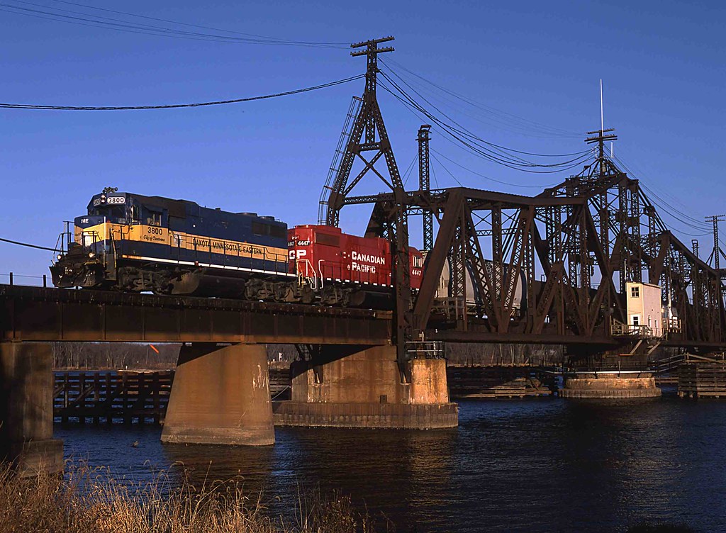 DM&E 3800 Sabula, Iowa The B60 local rolls across the Mis… Flickr
