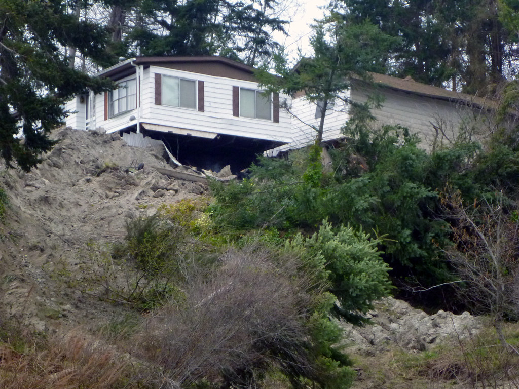 Whidbey Island Coupeville landslide Whidbey Island Coupevi… Flickr