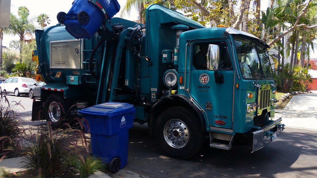 36172 Collecting recycling in Hancock Park. Los Angeles Refuse Flickr