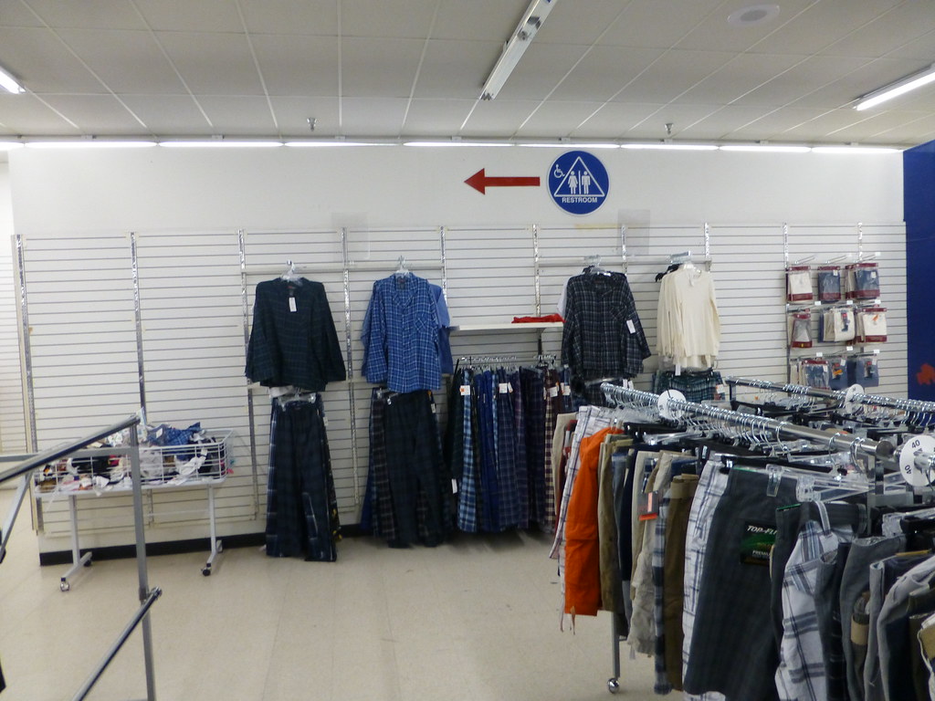 Sears Outlet (former Kmart) in Perrysburg, Ohio Clothing Nicholas