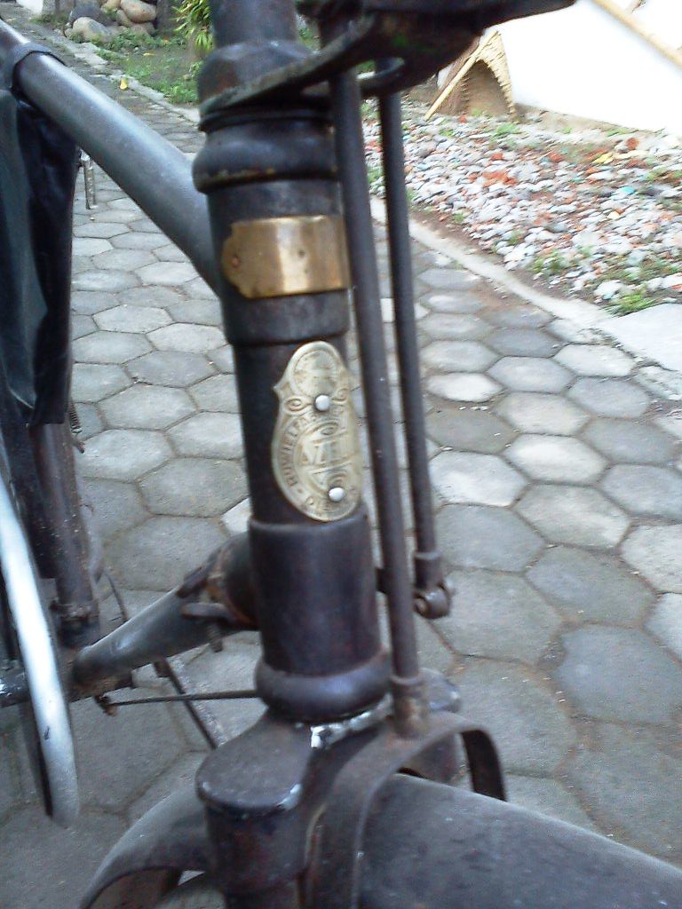 Gazelle 290822 (1927) Emblem Gazelle Peneng toko Flickr