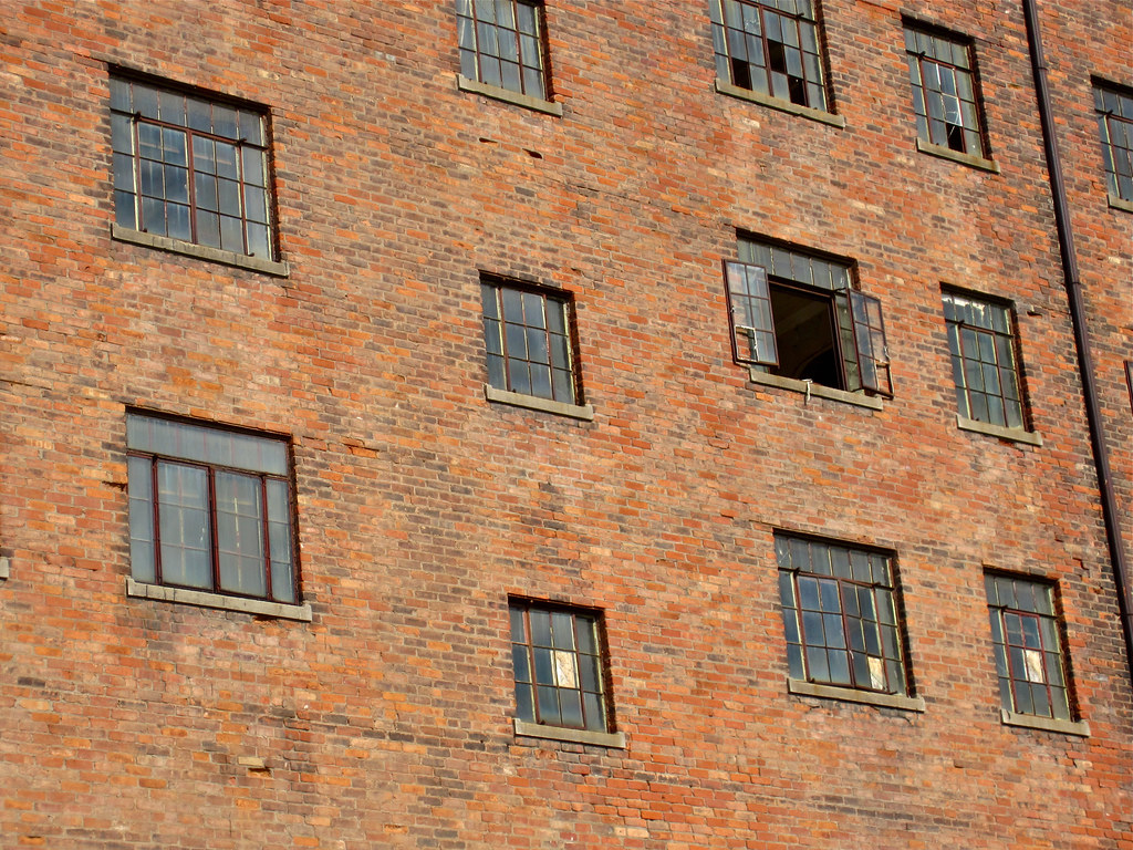 Warehouse, Toledo, OH An empty warehouselooking building … Flickr