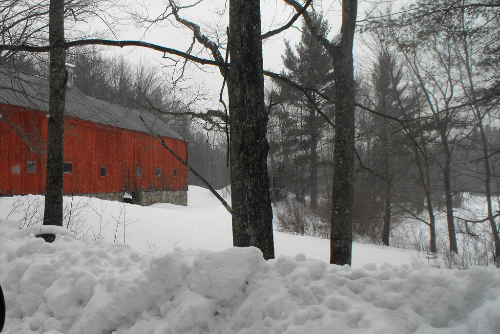 snowfall_mar7_0030 Snow Fall in New Hampshire March 7 Sam Baker Salmon Flickr
