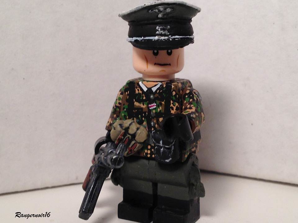 Lego Custom Minifigure WWII German Waffen SS Officer Oberl… Flickr