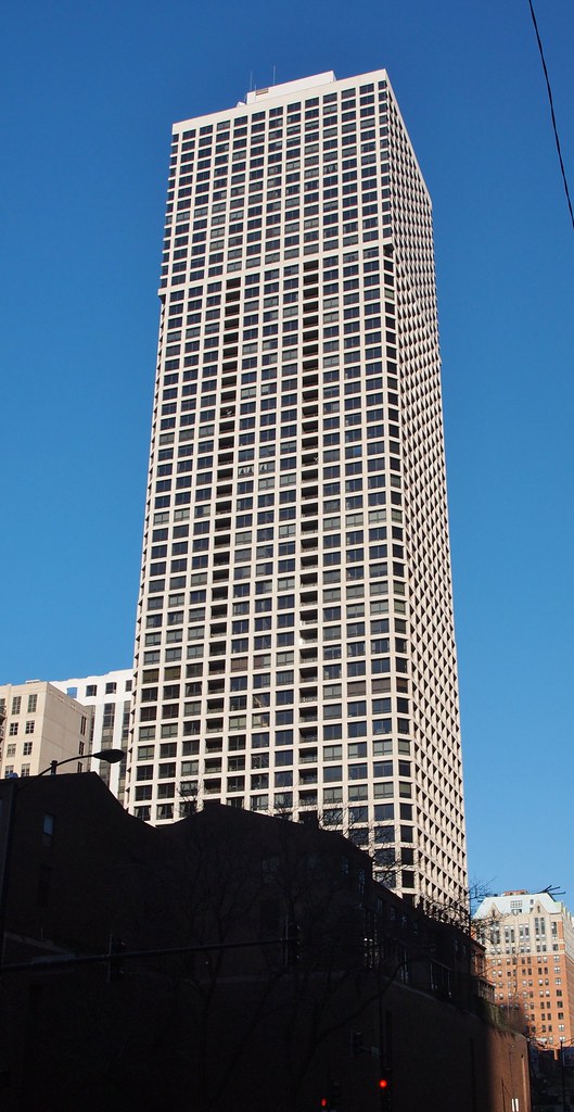 Newberry Plaza The 53story condominium building at 1030 N… Flickr