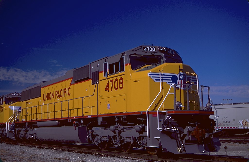 UP SD70M 4708 Bensenville, IL a photo on Flickriver