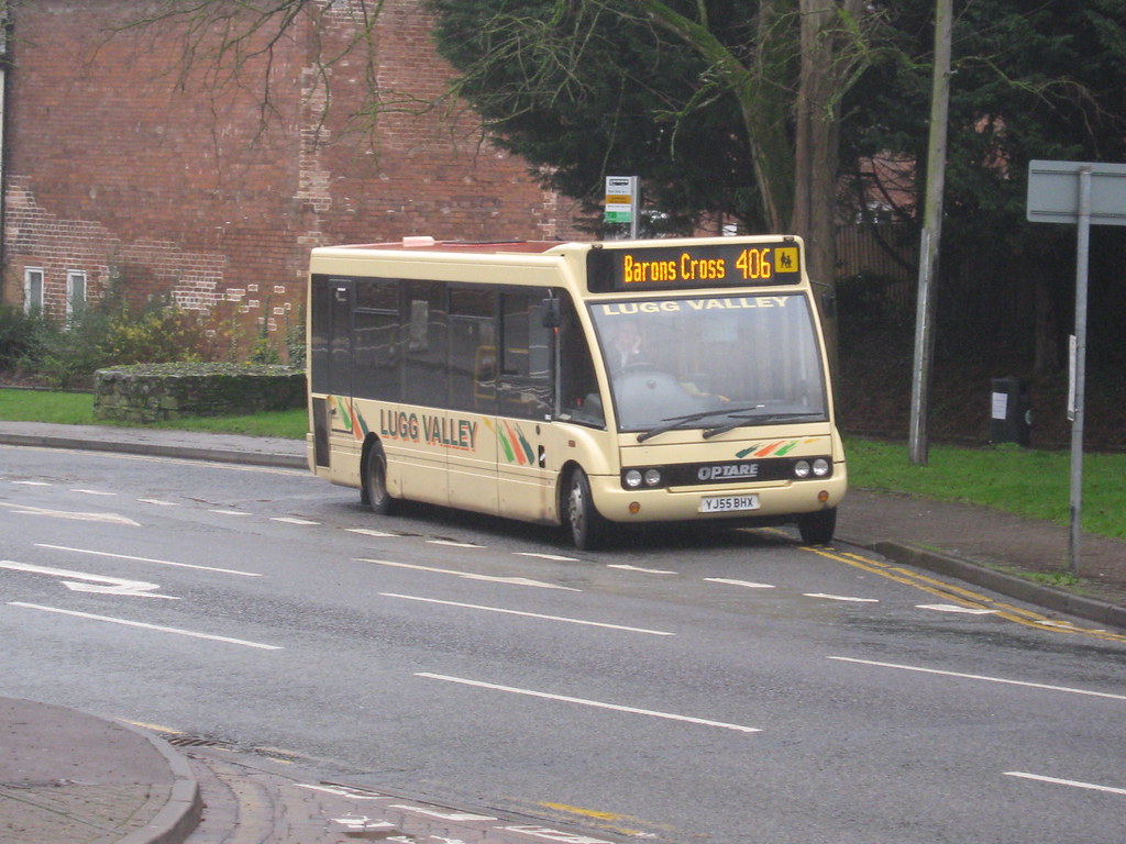 Optare Solo YJ55BHX Leominster Bus Station/Town Centre Sat… Flickr