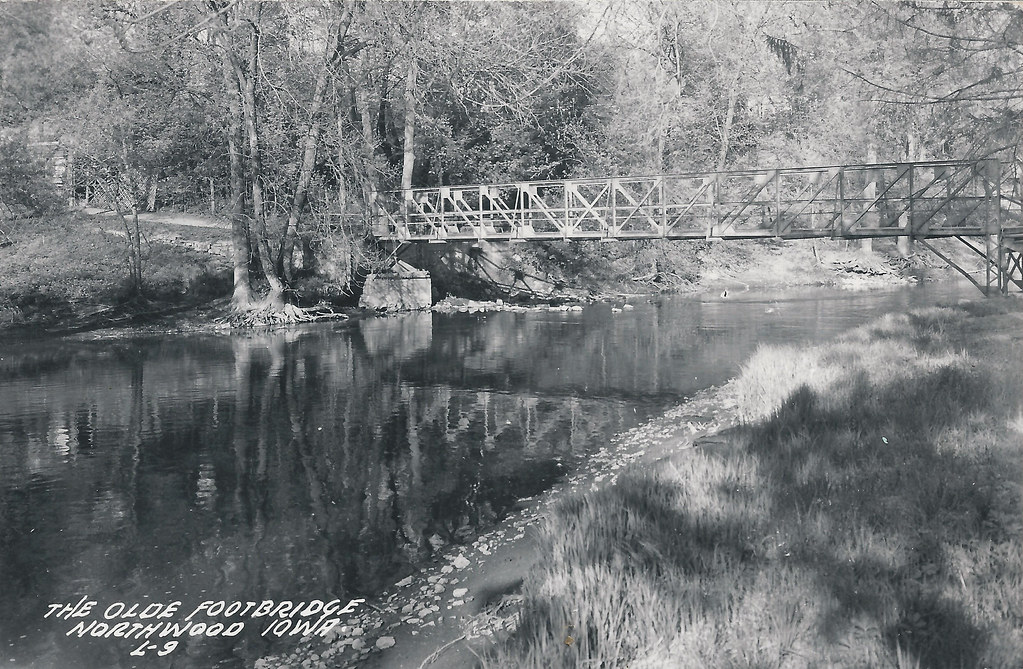 Northwood, Iowa, Footbridge photolibrarian Flickr