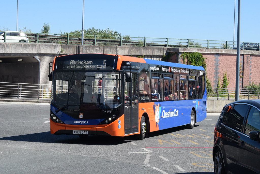 WOB 202 Warrington bus station Warrington's Own Buses Al… Flickr