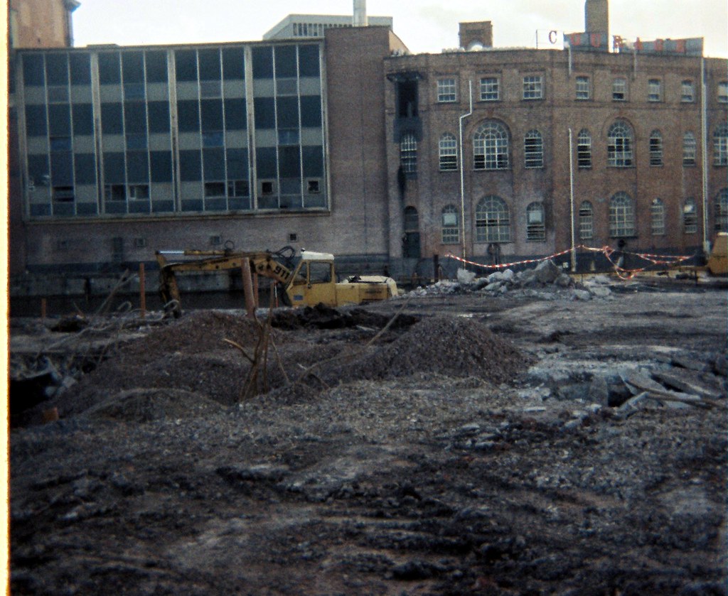 Queen Street, Bristol, 1983 Taken in September 1983, Hovis… Flickr