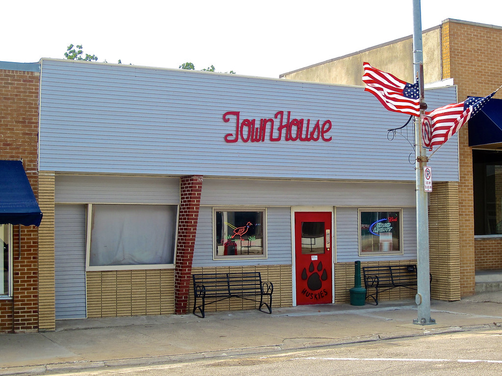 Townhouse, Nashua, IA Townhouse Bar and Grill, 316 Main St… Flickr
